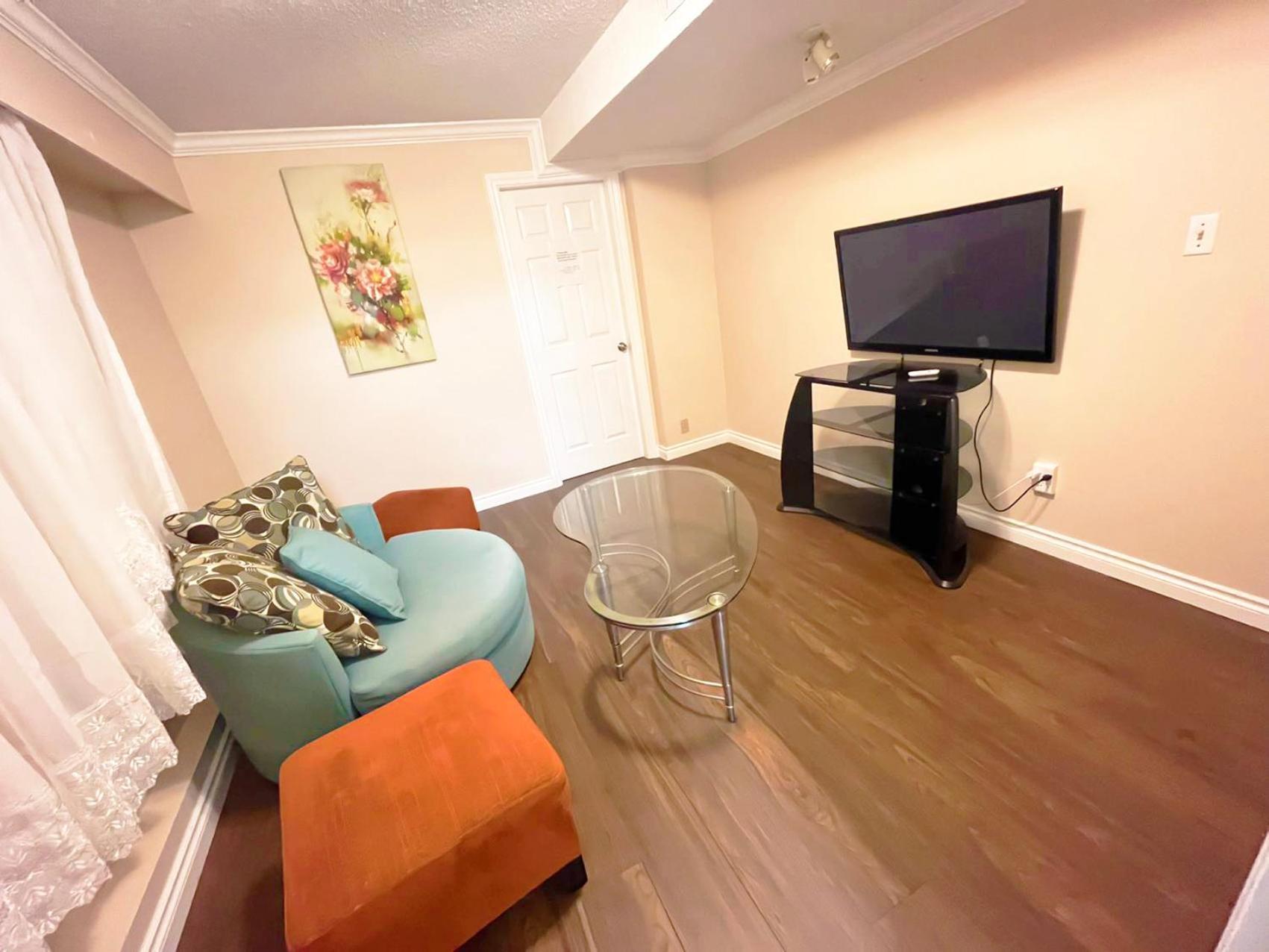 Private Suite With Private Entrance King Bed Richmond Extérieur photo